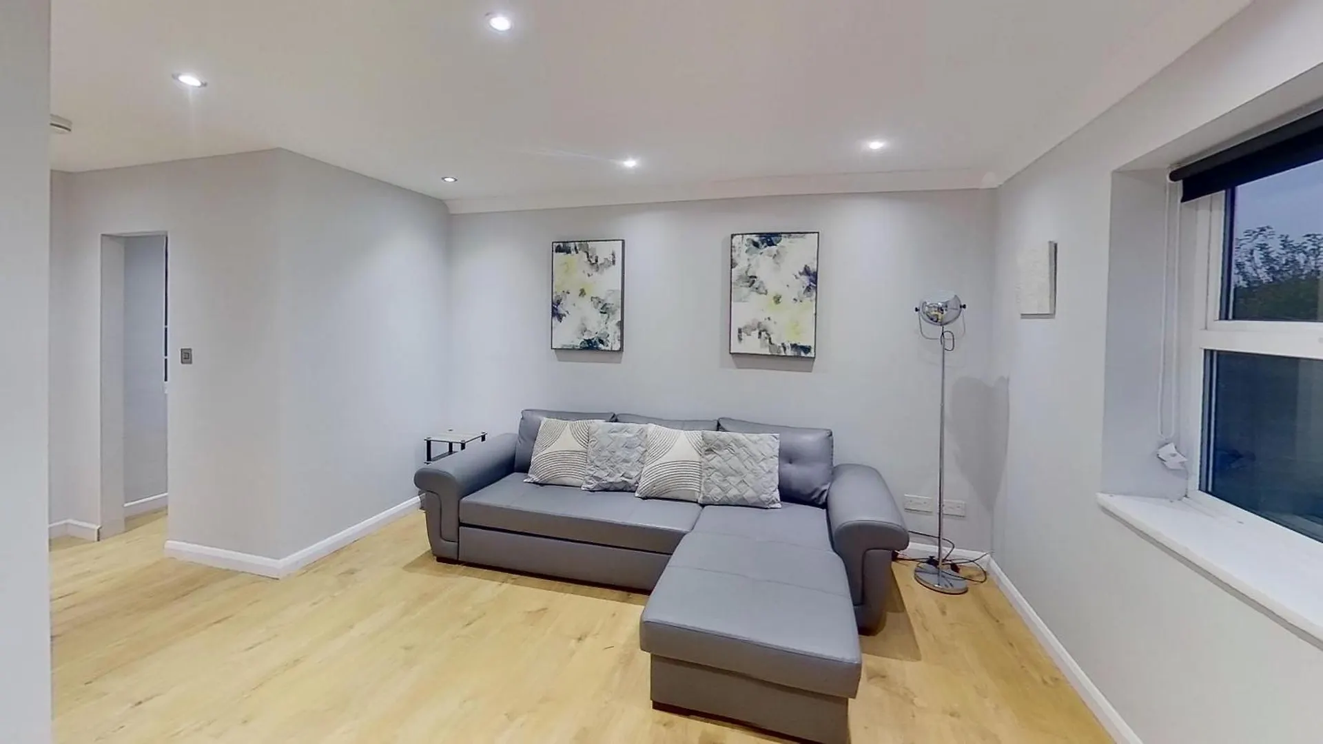 Grand 2 Bed Apartment Belvedere